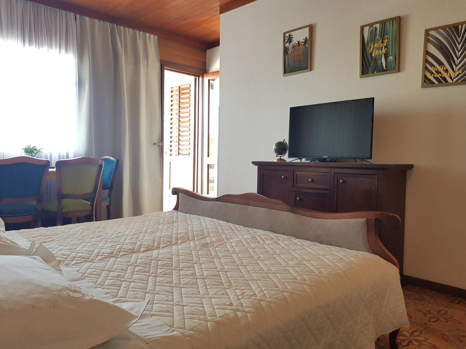 Villa Skalinada With Sea View Brela Habitación foto